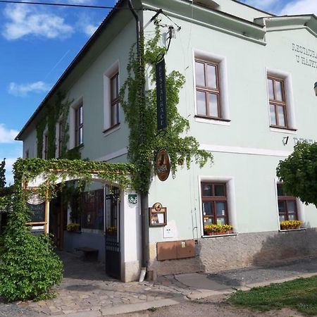 Penzion A Restaurace U Hajku Nové Dvory Exterior photo