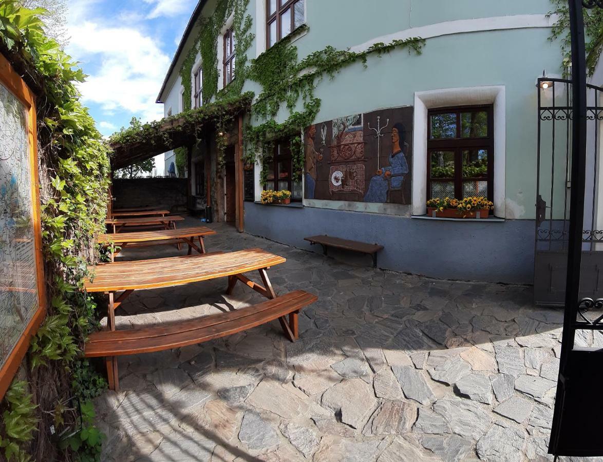 Penzion A Restaurace U Hajku Nové Dvory Exterior photo